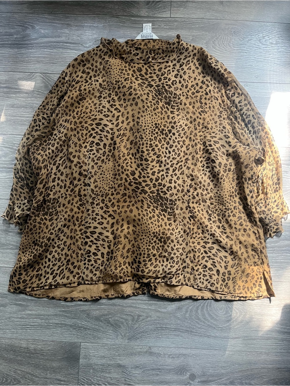 Allison Joy Leopard Print Brown Ruffle V Neck 100% Silk Size 3X Animal Lined Fun - Picture 2 of 10